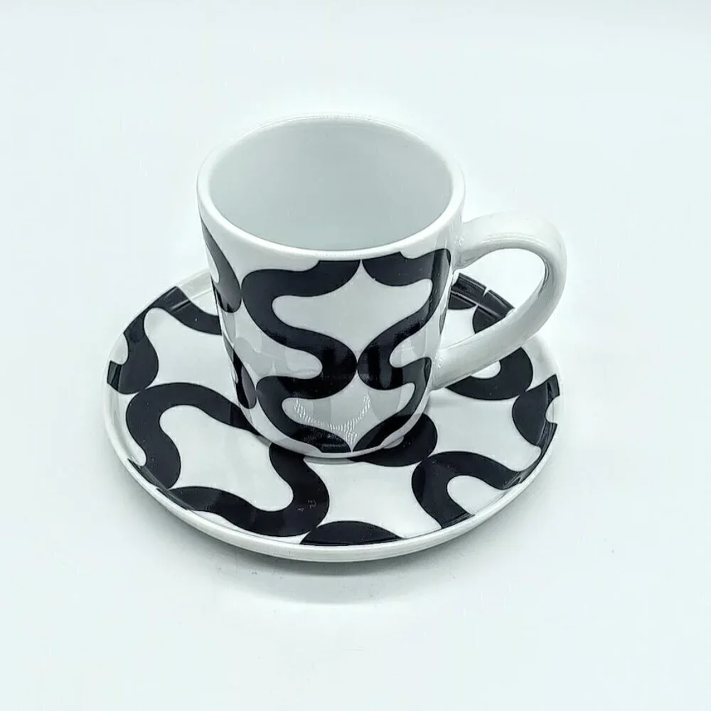 Crate & Barrel Demitasse Porcelain Espresso Cup Saucer 8-Pc Set